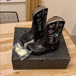 CROCS Black Classic Cowboy Boots